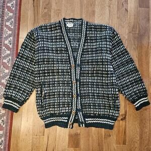 The J peterman co 100% wool cardigan sweater